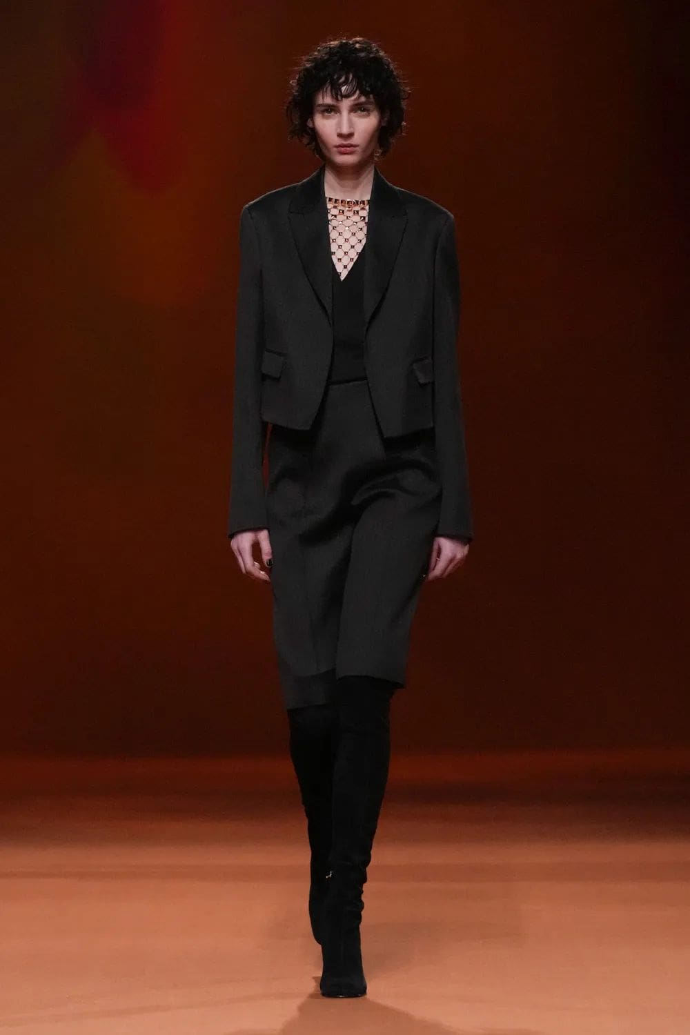 エルメス 秋冬 2023 2024 パリ Runway 雑誌48
