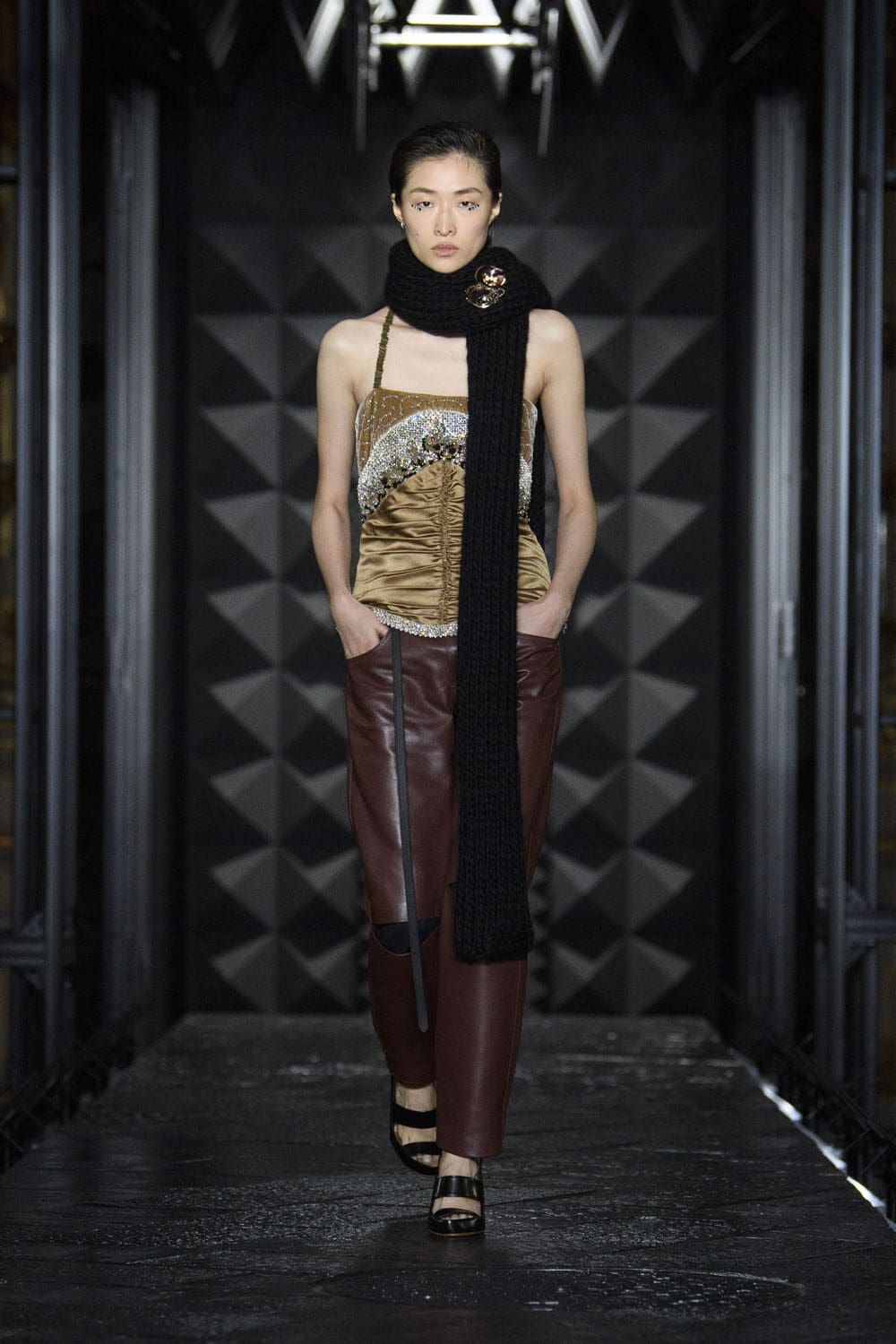 路易威登秋冬 2023 2024 Runway 25杂志