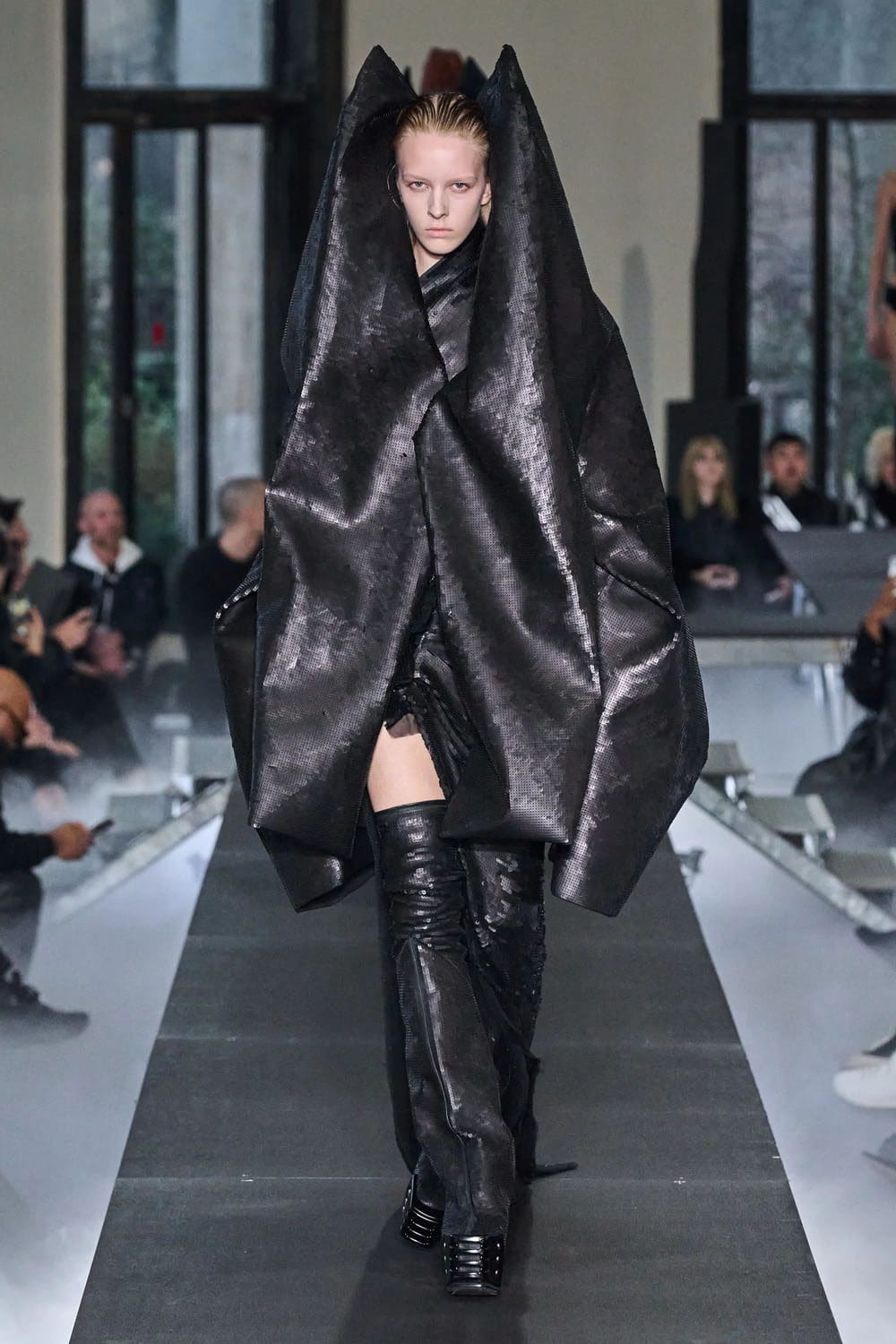 Rick Owens Autunno Inverno 2023 2024 Parigi Runway 51 Magazine