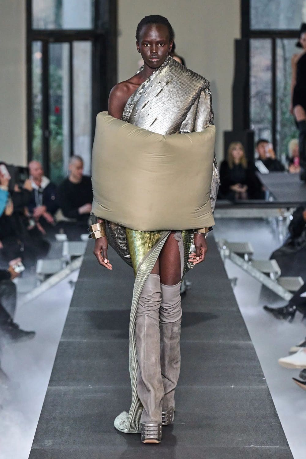 Rick Owens Autunno Inverno 2023 2024 Parigi Runway 9 Magazine