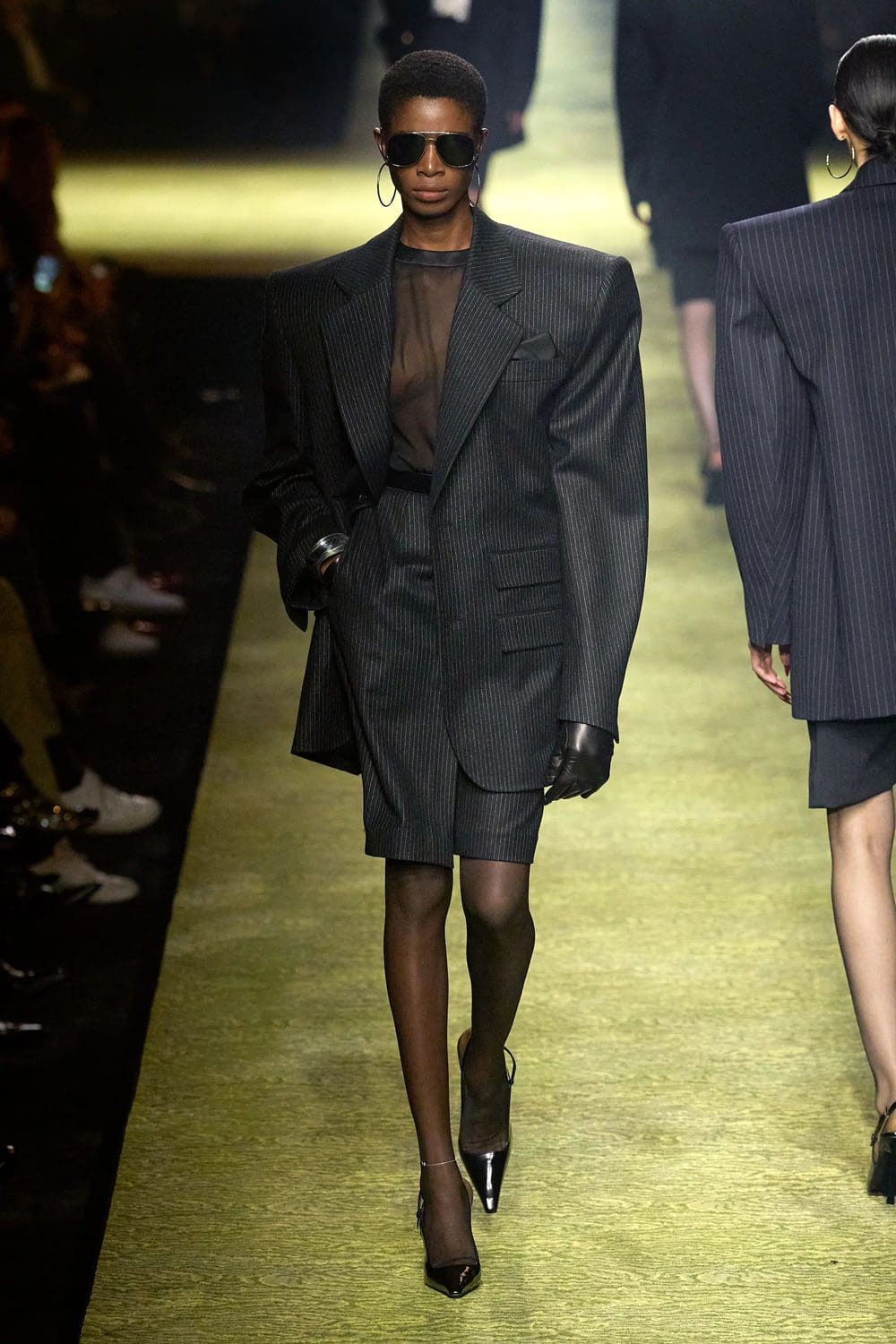 Saint Laurent 秋冬 2023 2024 巴黎 Runway 4杂志