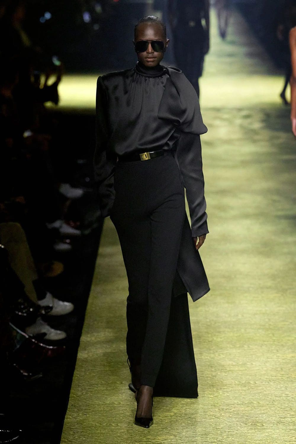 Saint Laurent 秋冬 2023 2024 巴黎 Runway 40杂志