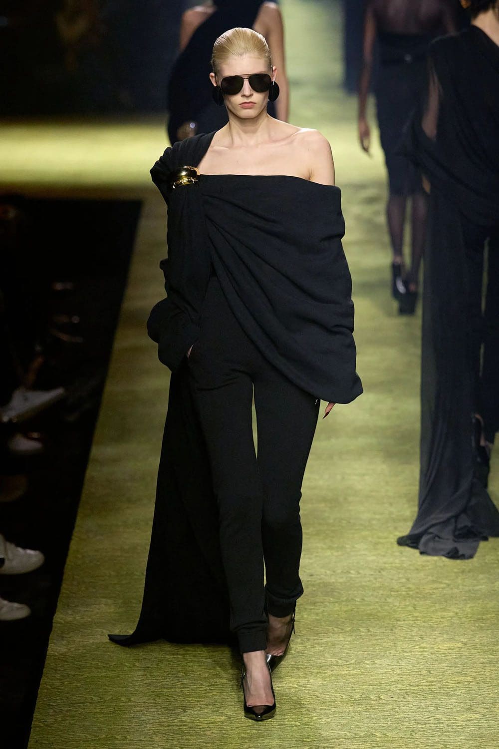 Saint Laurent 秋冬 2023 2024 巴黎 Runway 46杂志