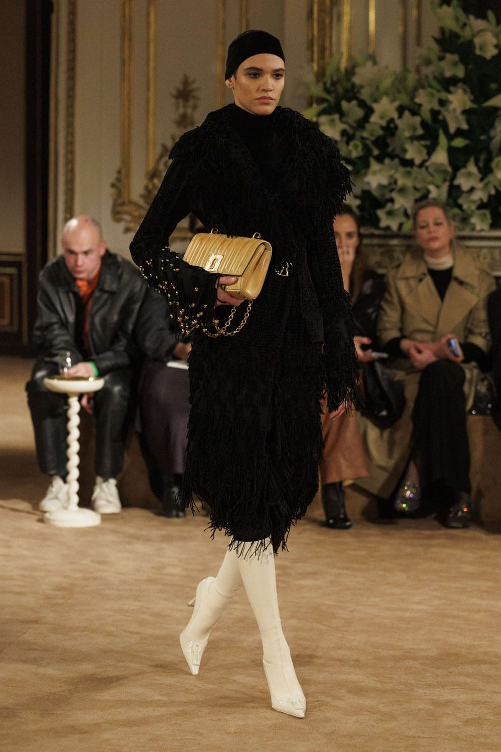 Schiaparelli Automne Hiver 2023 2024 Prêt à Porter Runway Magazine 33
