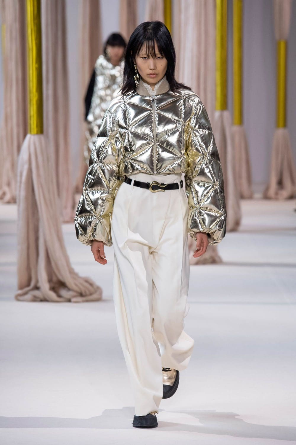 シアジー・チェン 2023年秋冬 2024年 パリ Runway 雑誌11