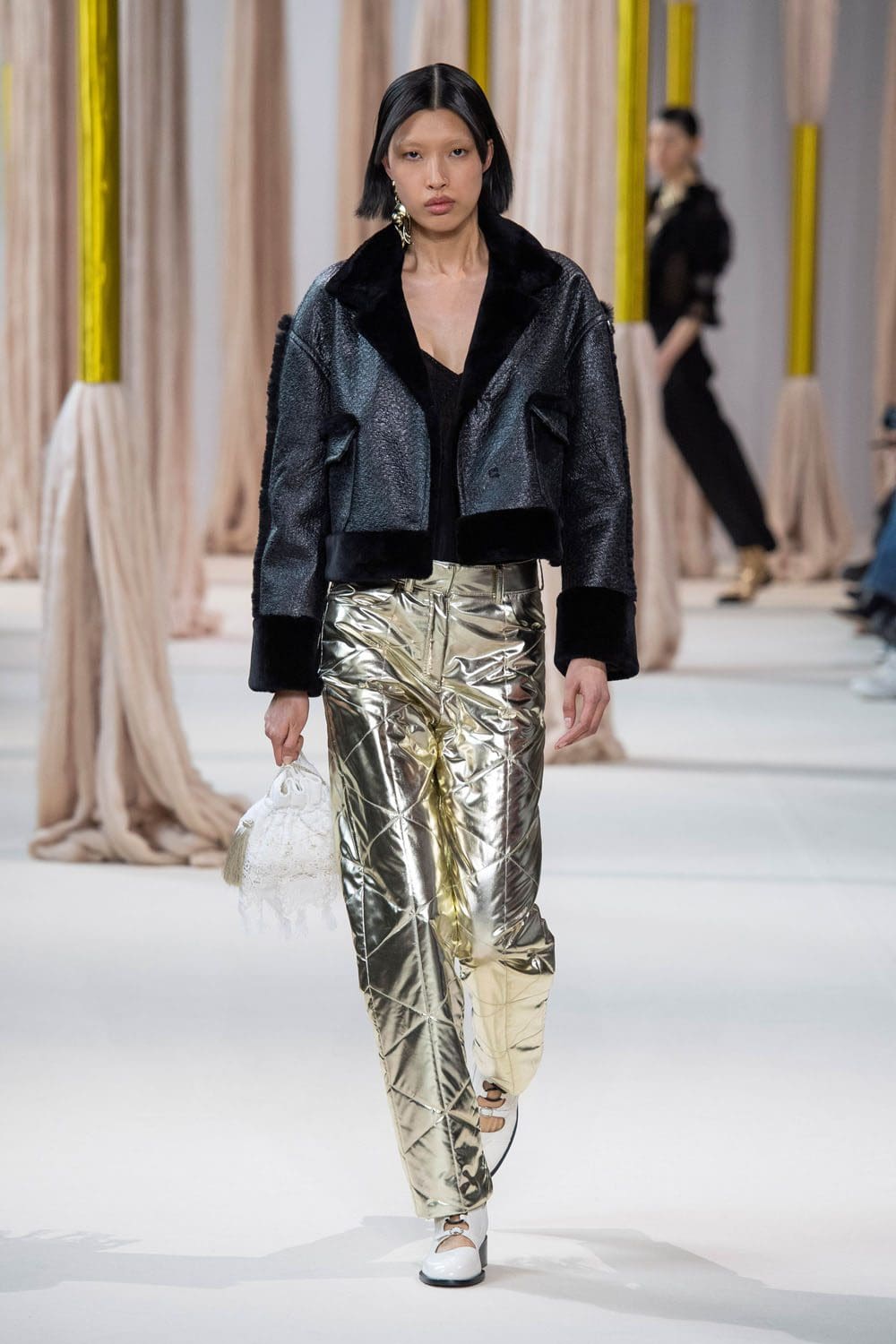 シアジー・チェン 2023年秋冬 2024年 パリ Runway 雑誌14