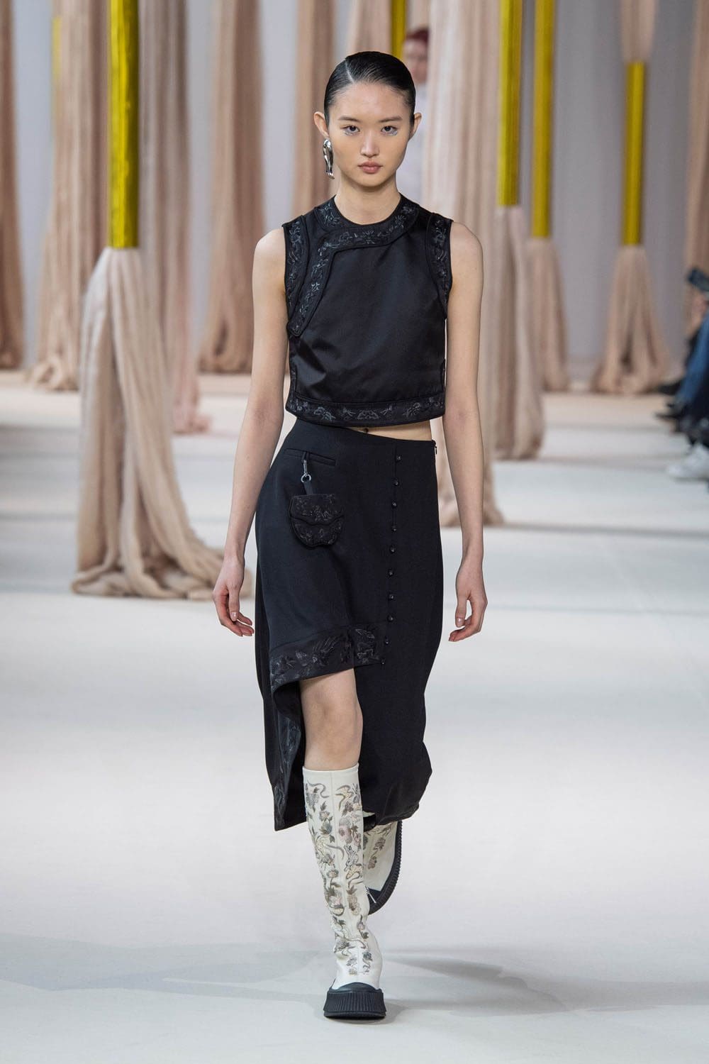 シアジー・チェン 2023年秋冬 2024年 パリ Runway 雑誌20