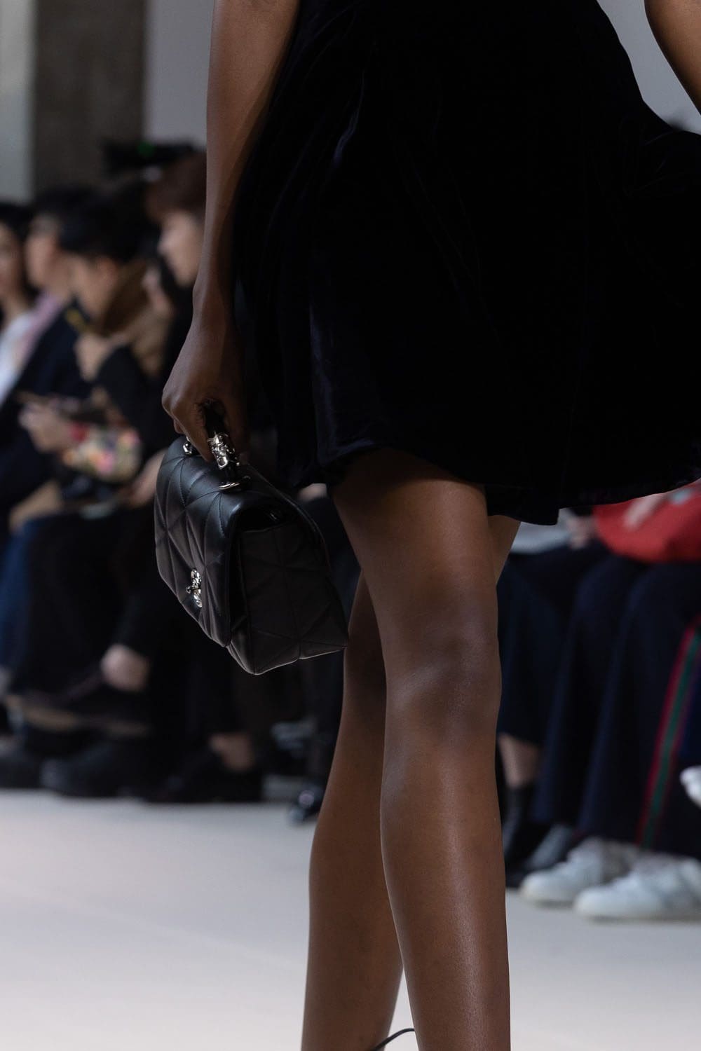 シアジー・チェン 2023年秋冬 2024年 パリ Runway 雑誌78
