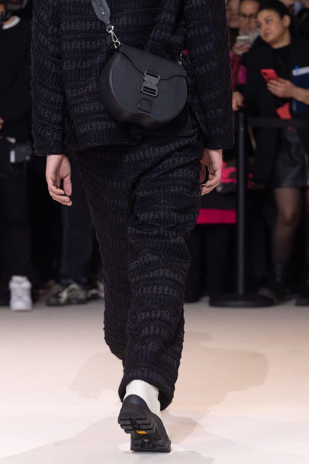 シアジー・チェン 2023年秋冬 2024年 パリ Runway 雑誌83
