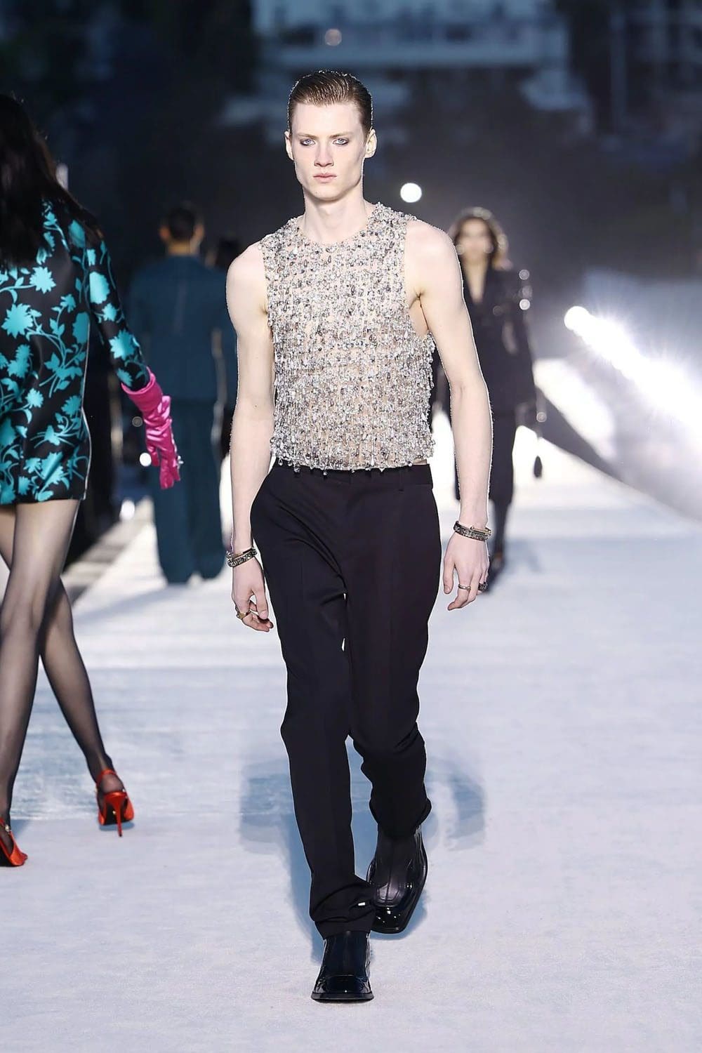 范思哲 2023 秋冬洛杉矶 Runway 6杂志