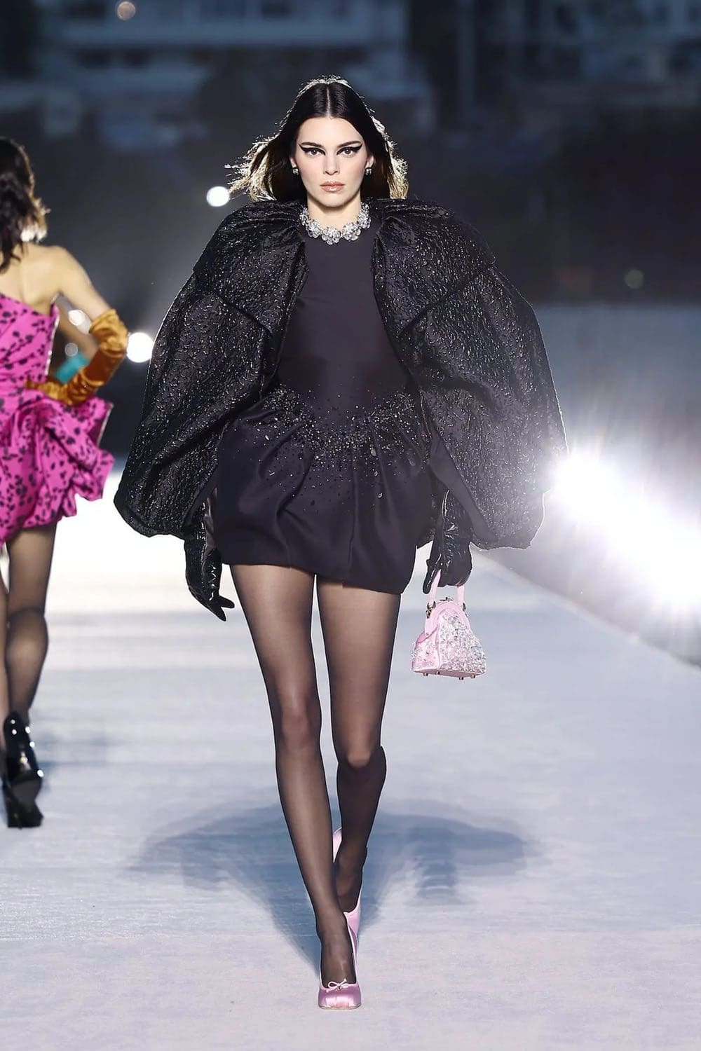 范思哲 2023 秋冬洛杉矶 Runway 71杂志