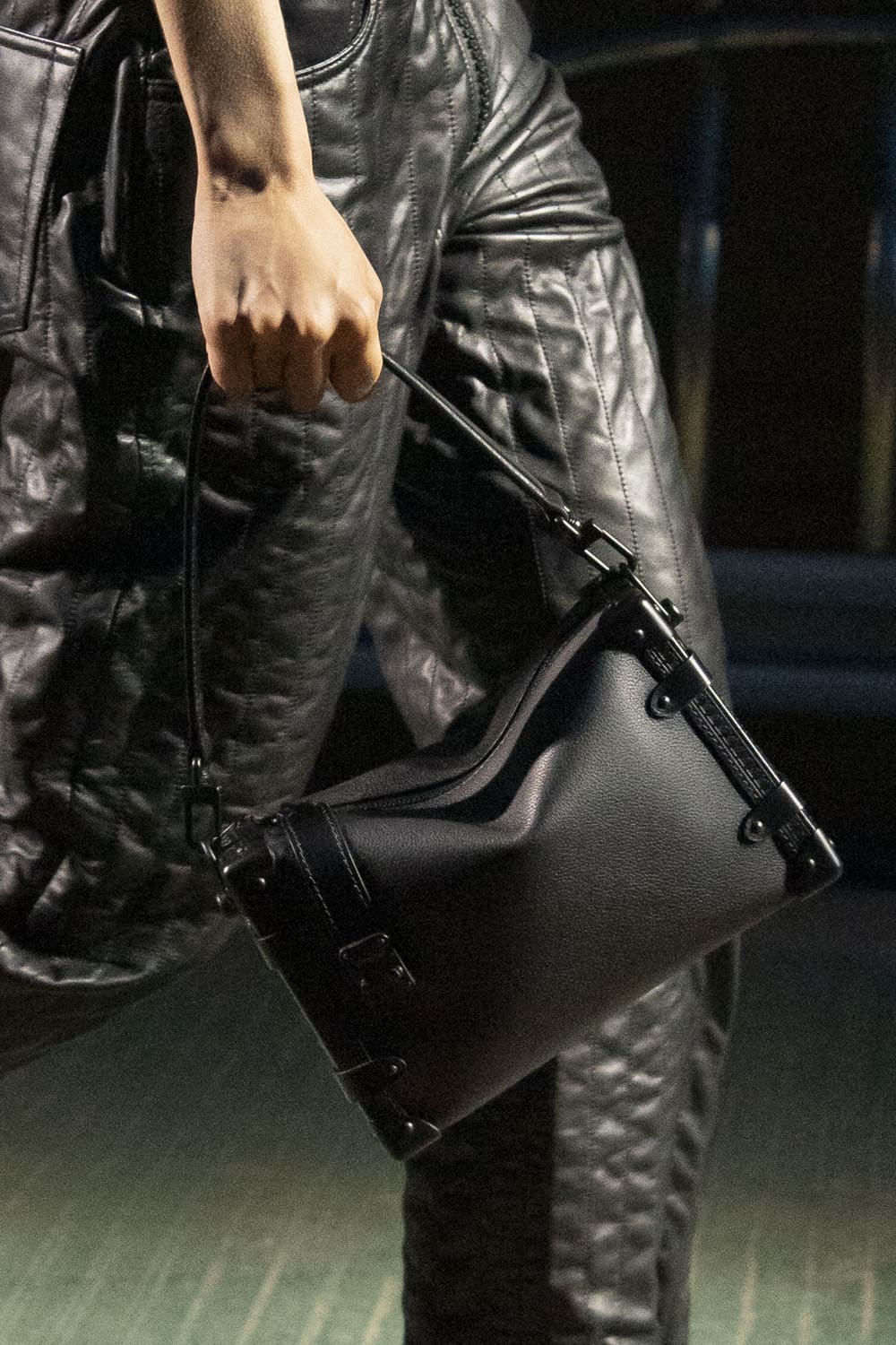Louis Vuitton Pre Fall 2023 Borse, Scarpe, Dettagli Runway Magazine (44)