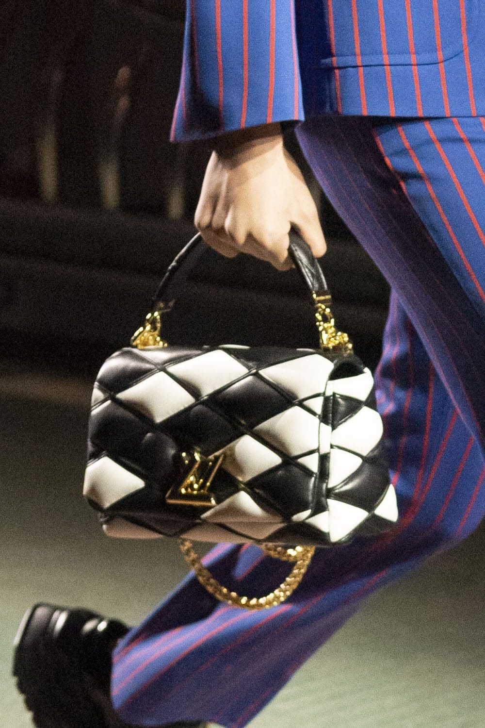 Louis Vuitton Pre Fall 2023 Borse, Scarpe, Dettagli Runway Magazine (49)