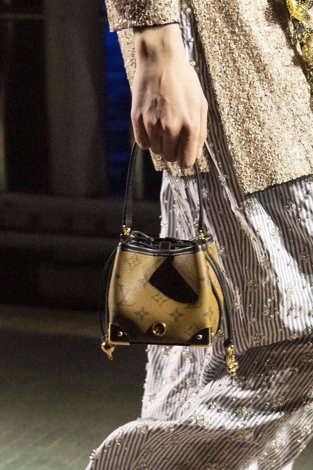 Louis Vuitton Pre Fall 2023 Borse, Scarpe, Dettagli Runway Magazine (65)