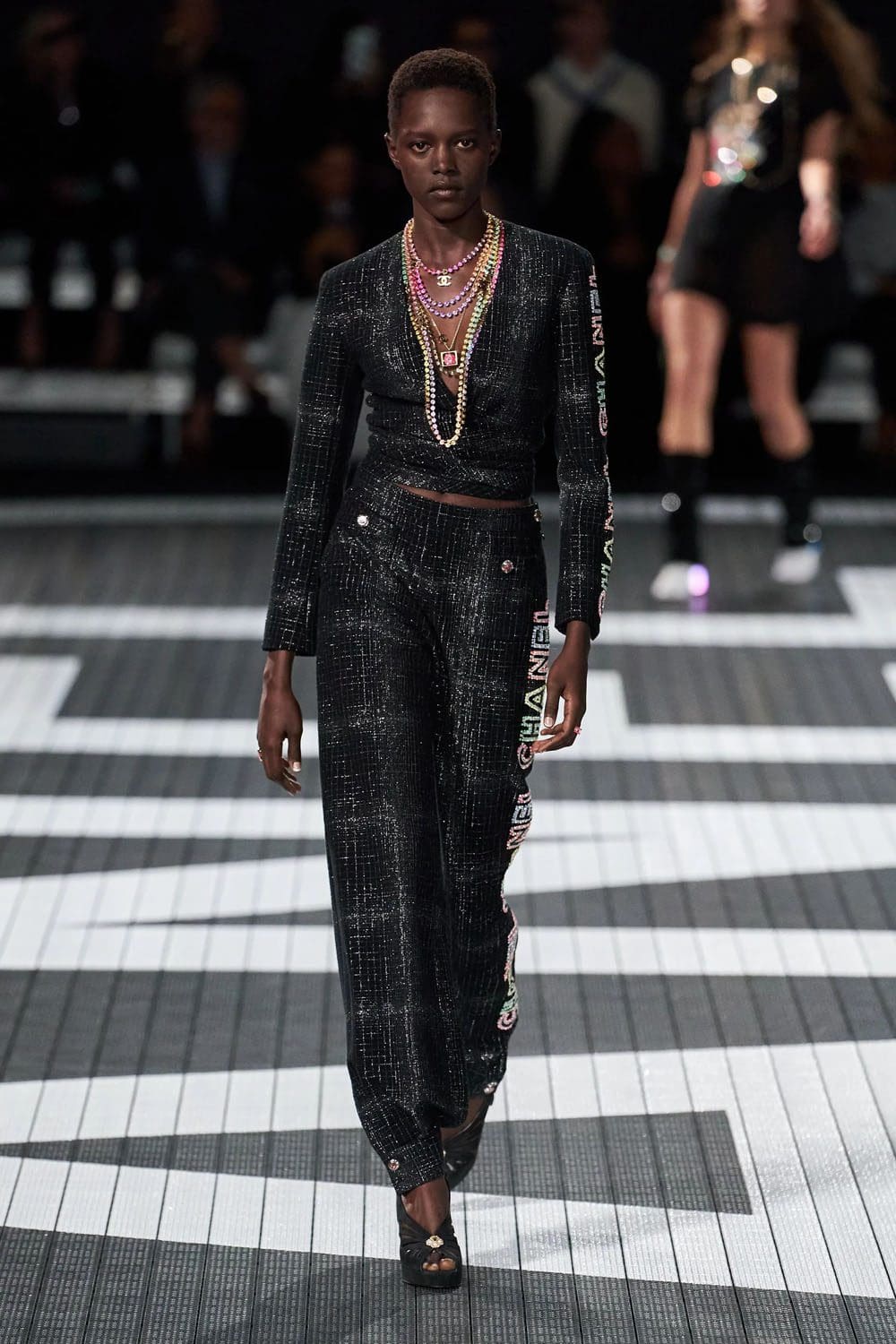 香奈儿 Cruise 2024 度假村 Runway 洛杉矶杂志 (58)