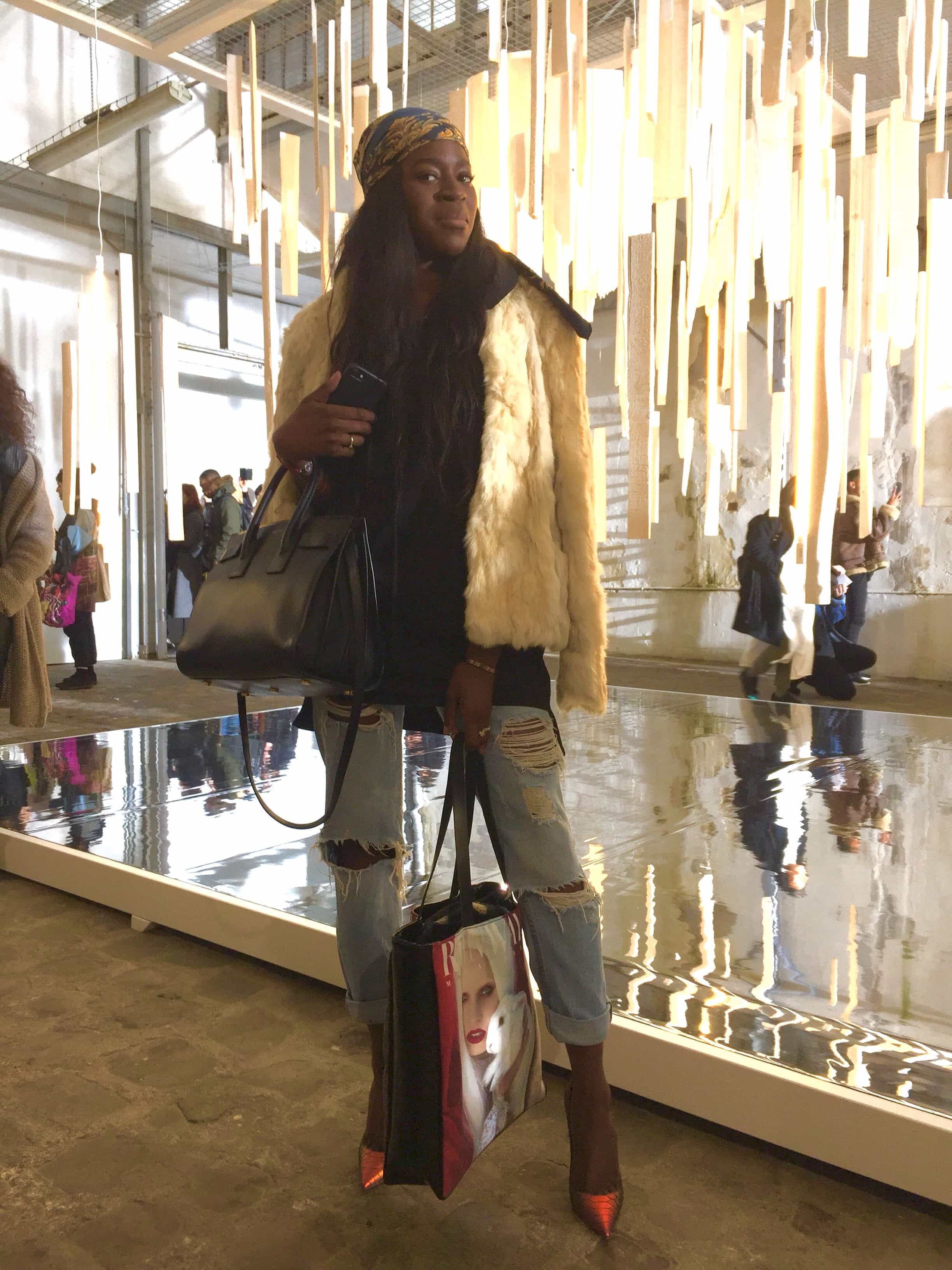 L'ÉQUIPE RUNWAY MAGAZINE® à la Fashion Week de Paris L'ÉQUIPE RUNWAY MAGAZINE® à la Fashion Week de Paris