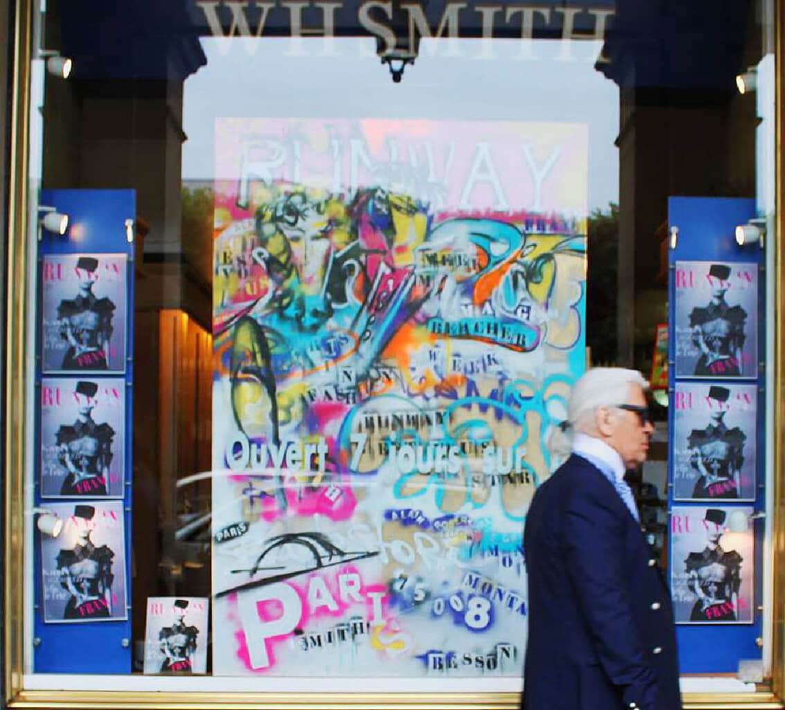 卡尔·拉格斐(Karl Lagerfeld)前往 RUNWAY 巴黎里沃利街WHSmith商店的MAGAZINE官方聚会