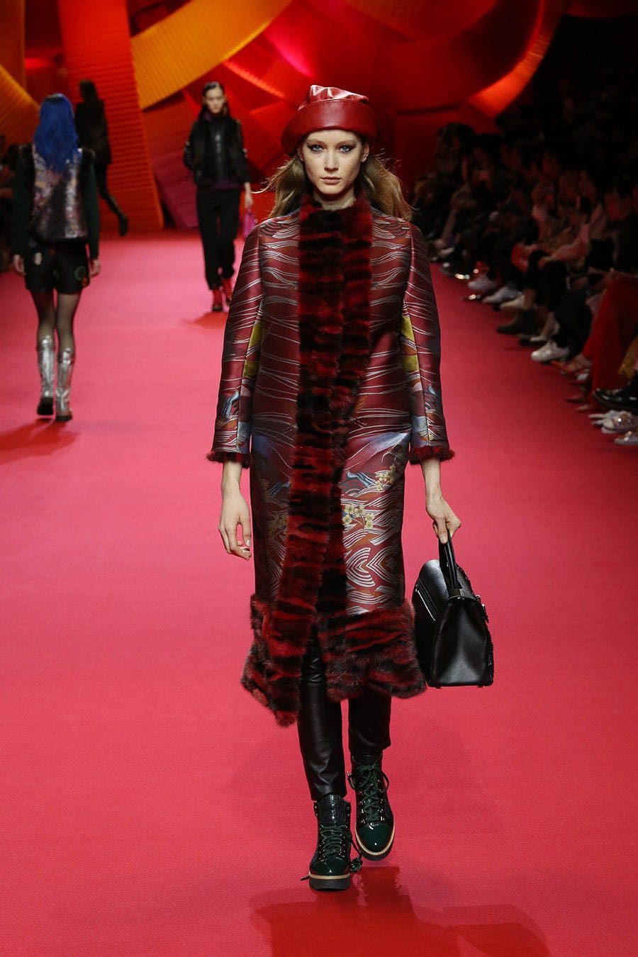 Shiatzy_chen_fall_winter_2017_2018_Paris_Fashion_Week_Runway_Журнал
