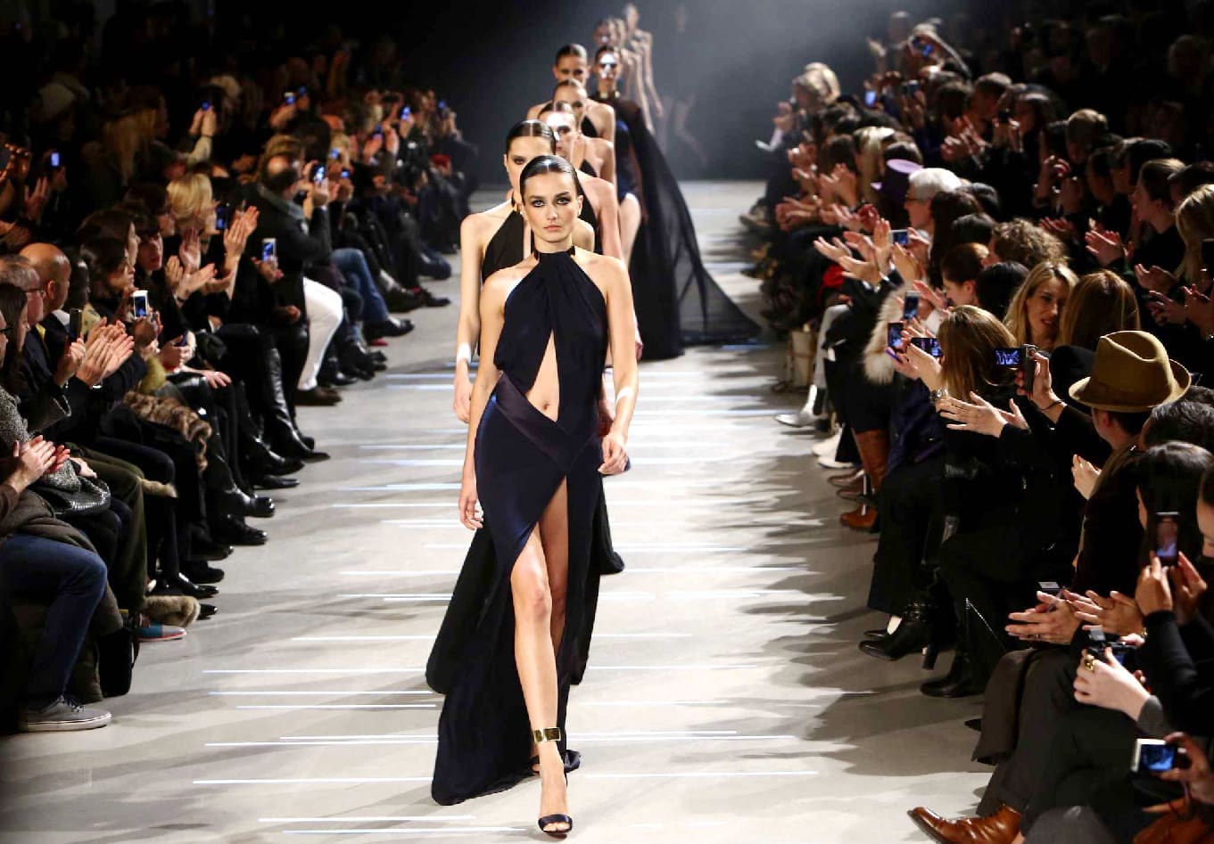 Grand Couturier. alexandre-vauthier-haute-couture-printemps-été-Runway-Magazine